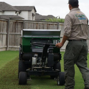 Emerald Lawns lawn treatment in Dallas, TX.