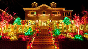 meridian idaho home with red and green outdoor christmas lights